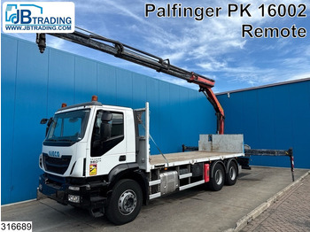 Camião de caixa aberta/ Plataforma IVECO Trakker