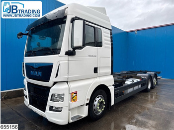 Camião transportador de contêineres/ Caixa móvel MAN TGX 26.440