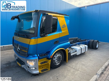 Camião chassi MERCEDES-BENZ Actros 1843