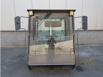 Cabine e interior AHLMANN