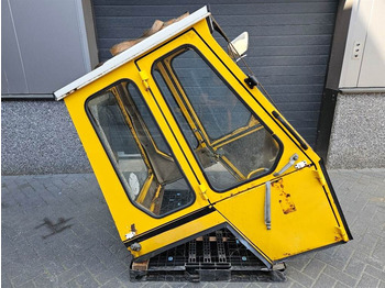 Cabine e interior KRAMER
