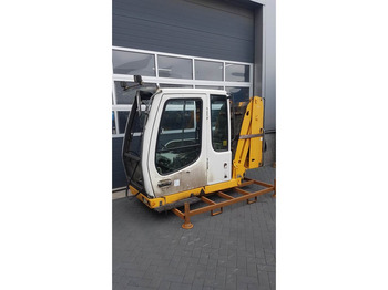 Cabine e interior LIEBHERR