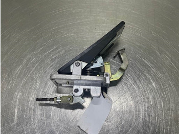 Cabine e interior LIEBHERR