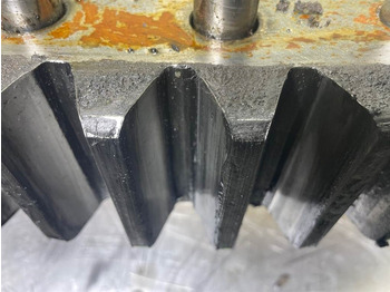 Estrutura/ Châssis por Máquina de construção Sennebogen 835E-127775-Slewing ring/Drehkranz/Draaikrans: foto 5 Estrutura/ Châssis por Máquina de construção Sennebogen 835E-127775-Slewing ring/Drehkranz/Draaikrans: foto 5