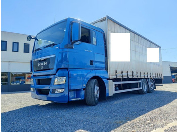 Camião de lona MAN TGS 26.400