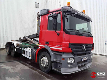 Camião transportador de contêineres/ Caixa móvel MERCEDES-BENZ Actros 2644