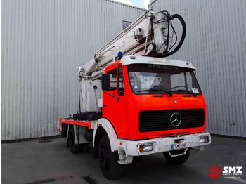Camião MERCEDES-BENZ