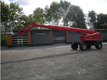 Caminhão com plataforma aérea