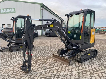Mini escavadeira VOLVO EC20E