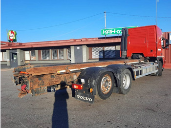 Camião transportador de contêineres/ Caixa móvel Volvo FM-11: foto 4