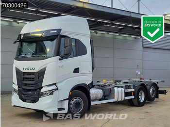 Camião transportador de contêineres/ Caixa móvel IVECO S-WAY