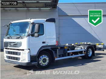 Camião transportador de contêineres/ Caixa móvel VOLVO FM 330