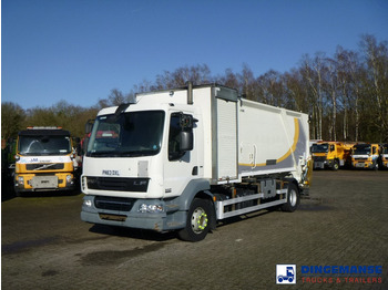 Caminhão de lixo DAF LF 55 220