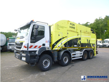 Caminhão limpa fossa IVECO Trakker