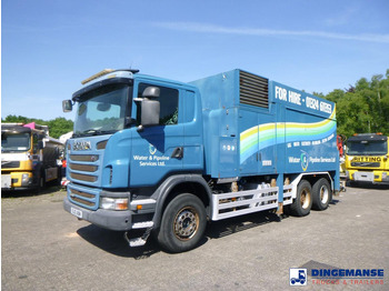 Caminhão limpa fossa SCANIA G