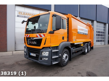 Caminhão de lixo MAN TGS 26.320