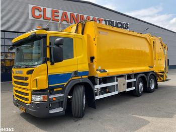 Caminhão de lixo SCANIA P 270