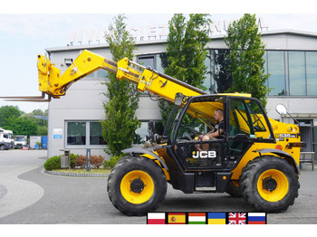 Empilhador telescópico JCB