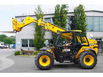 Leasing de JCB 535-95 / 3.5 T / range 9.5 m / joystick / 2021 JCB 535-95 / 3.5 T / range 9.5 m / joystick / 2021: foto 2 Leasing de JCB 535-95 / 3.5 T / range 9.5 m / joystick / 2021 JCB 535-95 / 3.5 T / range 9.5 m / joystick / 2021: foto 2