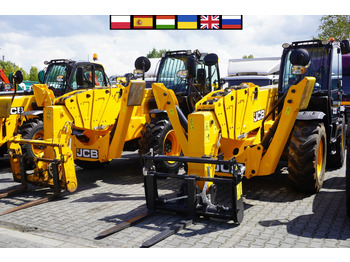 Pá carregadora telescópica JCB