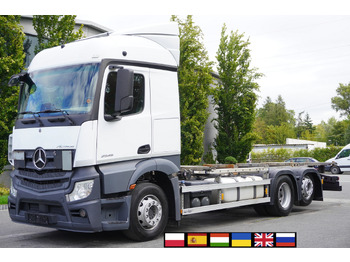 Camião transportador de contêineres/ Caixa móvel MERCEDES-BENZ Actros 2545
