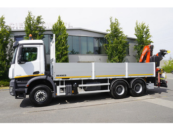 Camião grua MERCEDES-BENZ Arocs 2633 flatbed truck / Crane FASSI F155A.0.23 / REMOTE CONTROL / 230,000 km: foto 4