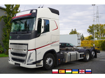 Camião transportador de contêineres/ Caixa móvel VOLVO FH 420