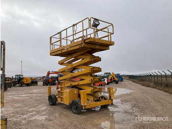 Plataforma de Tijera/ Plataforma de tesoura 2005 Haulotte H18SX 4x4 Diesel Scissor Lift: foto 3