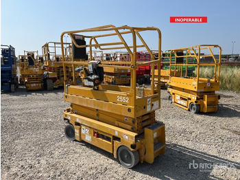 Plataforma de Tijera/ Plataforma de tesoura 2009 Haulotte Optimum 8NT Electric (Inoperable) Scissor Lift: foto 2