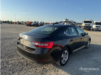 Automóvel 2018 Skoda Superb Autovettura: foto 3