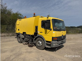 Varredora urbana MERCEDES-BENZ Atego