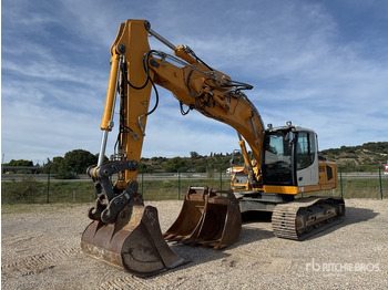 Escavadora de rastos LIEBHERR R 916