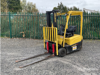 Empilhadeira elétrica HYSTER