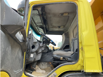 Camião basculante 1999 Scania 380 6x4 (Inoperable) T/A Dump Truck: foto 5 Camião basculante 1999 Scania 380 6x4 (Inoperable) T/A Dump Truck: foto 5