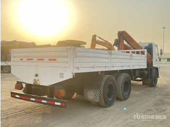 Camião de caixa aberta/ Plataforma, Camião grua 2008 Hino 145 2007 Palfinger K10000 Knuckle B ... Flatbed Truck with Crane: foto 3