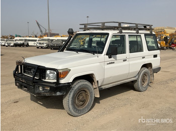 SUV TOYOTA Land Cruiser