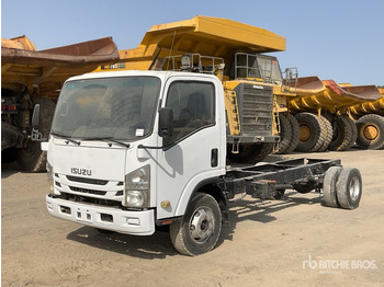 Camião chassi ISUZU
