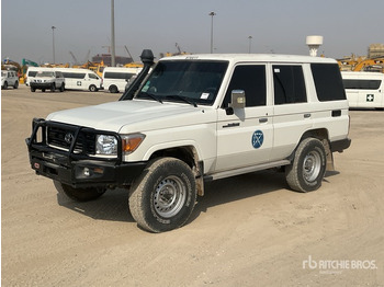 SUV TOYOTA Land Cruiser