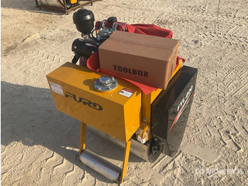 Compactador pequeno de asfalto