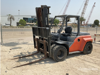 Empilhadeira a diesel TOYOTA