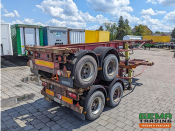 Semi-reboque transportador de contêineres/ Caixa móvel KRONE