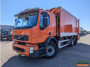 Caminhão de lixo VOLVO FE 300