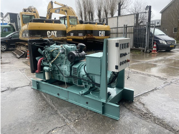 Gerador elétrico Perkins 85 KVA Generator 3 Phase: foto 3