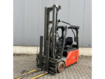 Empilhadeira elétrica LINDE E16