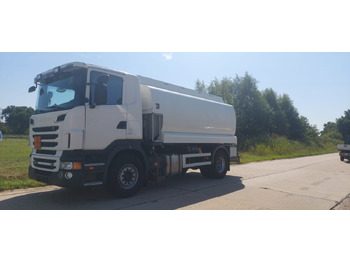 Caminhão tanque SCANIA