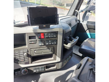 Caminhão tanque VOLVO FM: foto 3