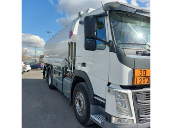 Caminhão tanque VOLVO FM: foto 5