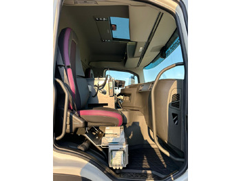 Caminhão tanque novo VOLVO FM: foto 2