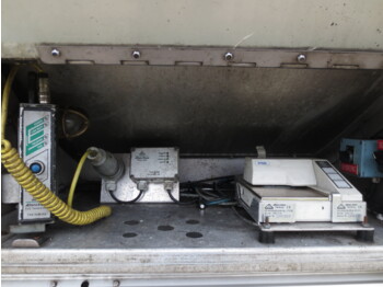 Caminhão tanque Volvo FMFH: foto 3