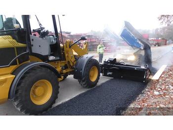 Aplainadora (Fresadora) por Máquina de asfalto novo SIMEX ST200 Asphaltverteiler für Lader!! NEU!!: foto 4